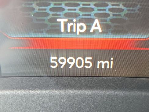 Used 2019 RAM 1500 Big Horn image 15