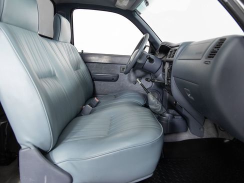 Used 2000 Toyota Tacoma 2WD Regular Cab image 20