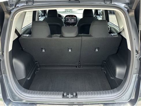 Used 2024 Kia Soul LX w/ Option Group 015 FWD image 16