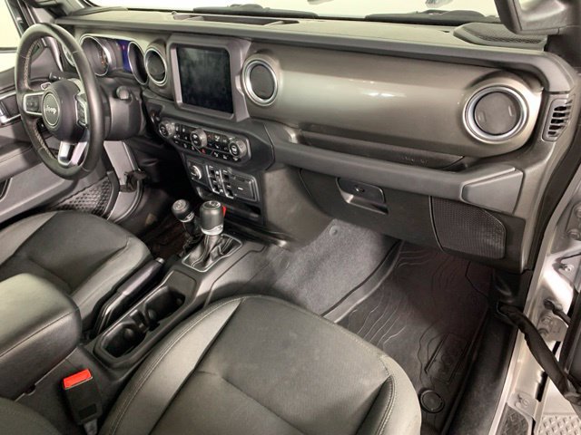 Used 2020 Jeep Gladiator Overland w/ Dual Top Group AWD/4WD image 5
