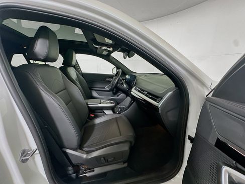 Used 2025 BMW X2 xDrive28i image 31