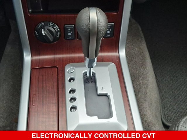 Used 2011 Nissan Pathfinder LE AWD/4WD image 26
