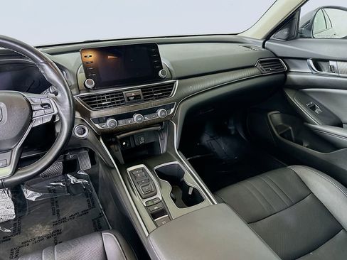 Used 2020 Honda Accord Touring image 19