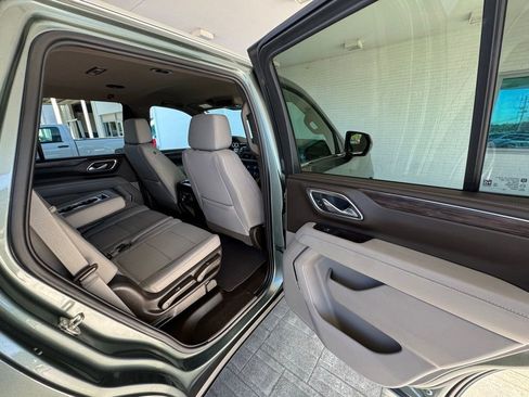 Used 2023 Chevrolet Tahoe LS image 24