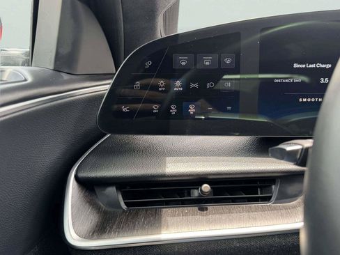 Used 2025 Lucid Air Touring AWD/4WD image 25