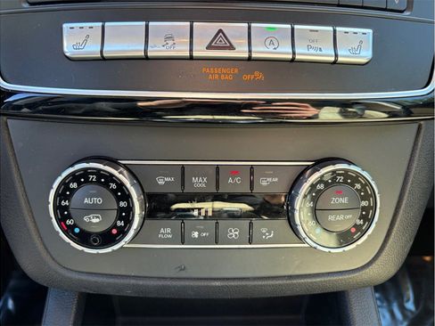 Used 2018 Mercedes-Benz GLS 450 4MATIC image 36