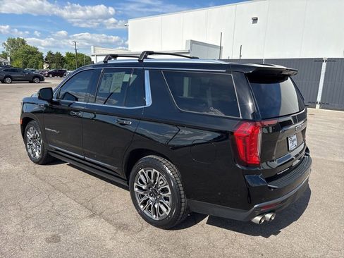 Used 2023 GMC Yukon Denali Ultimate w/ LPO, Floor Liner Package AWD/4WD image 5