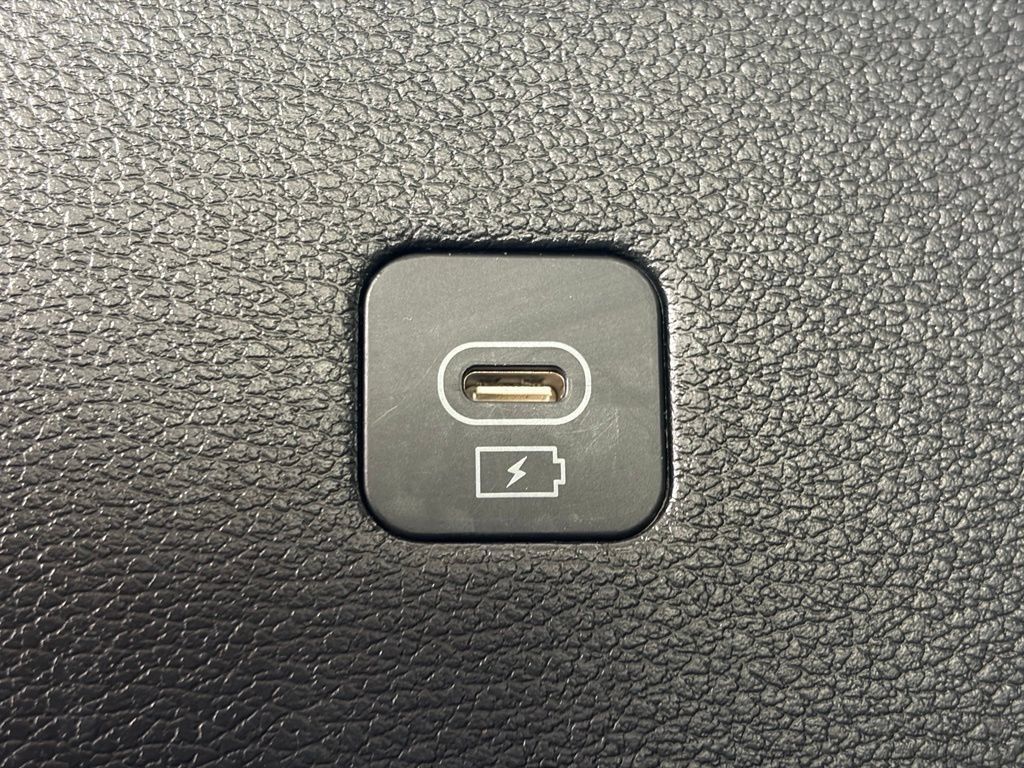 Used 2025 Kia Telluride S AWD/4WD image 13