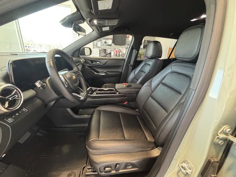 Used 2025 Chevrolet Equinox LT w/ Convenience Package II AWD/4WD image 7