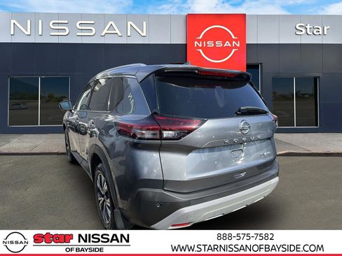 Used 2021 Nissan Rogue SV w/ Premium Package image 6