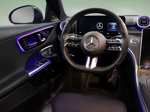 Used 2022 Mercedes-Benz C 300 Sedan image 21