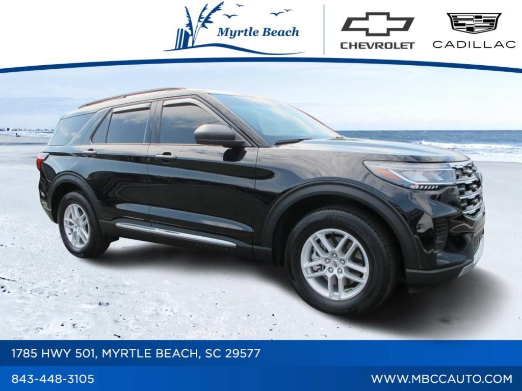 Used 2025 Ford Explorer Active RWD image 1
