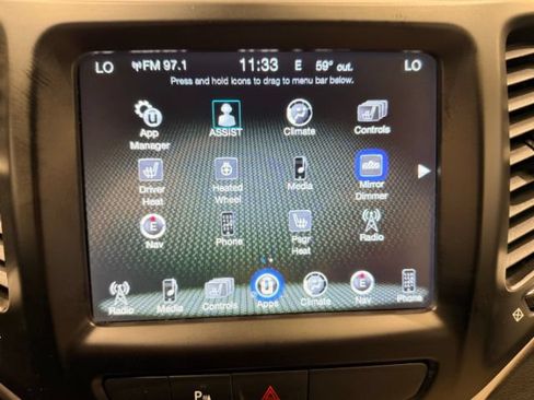 Used 2018 Jeep Cherokee Limited AWD/4WD image 18