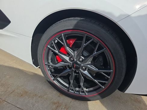 Used 2025 Chevrolet Corvette Stingray Preferred Cpe RWD image 5