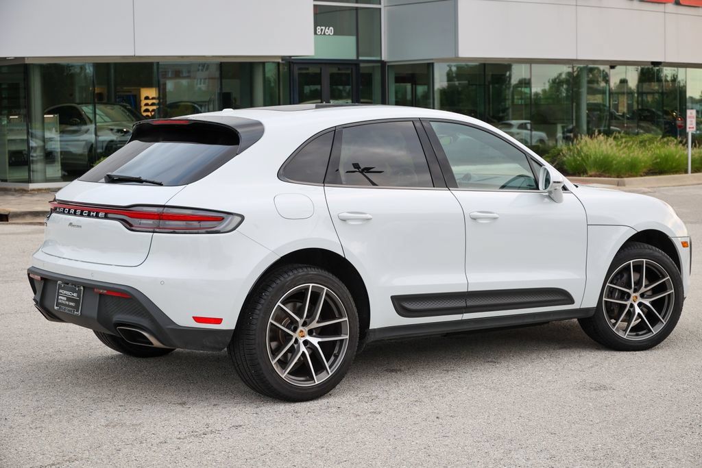 Certified 2026 Porsche Macan AWD/4WD image 14