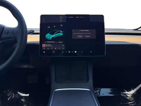 Used 2022 Tesla Model 3 Standard Range RWD image 11