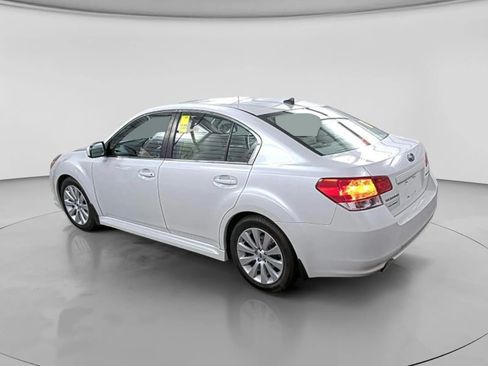 Used 2011 Subaru Legacy 2.5i Limited AWD/4WD image 2