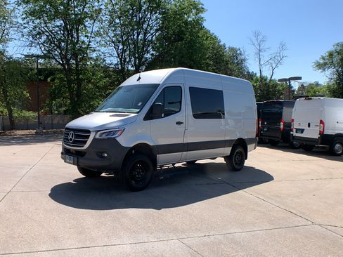 Used 2024 Mercedes-Benz Sprinter 2500 image 1