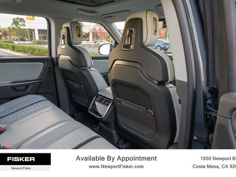 Used 2025 Rivian R1T Adventure image 27