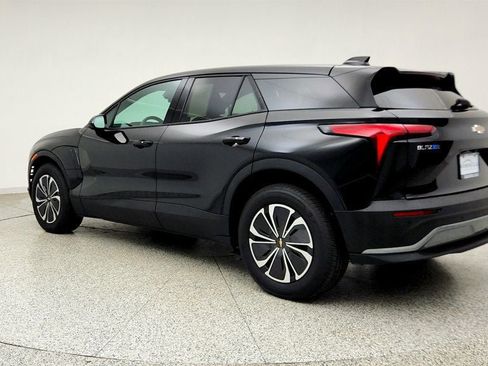 Used 2025 Chevrolet Blazer EV LT FWD image 7