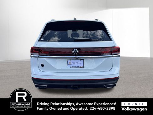 Used 2024 Volkswagen Atlas SE w/ Black Wheel Package AWD/4WD image 8