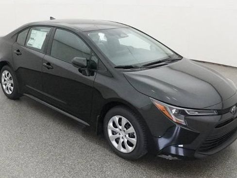 New 2026 Toyota Corolla LE FWD image 24