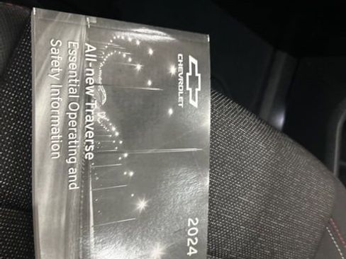 Used 2024 Chevrolet Traverse Z71 image 38