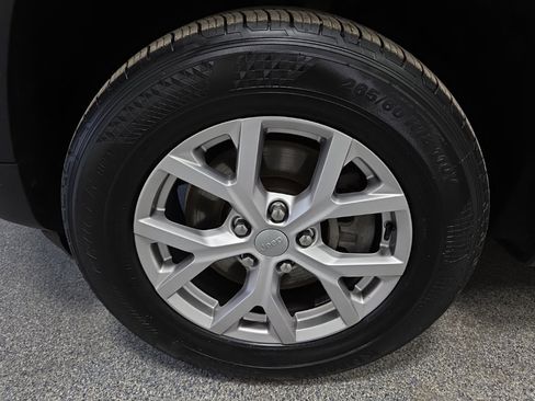 Used 2021 Jeep Grand Cherokee L Limited image 41