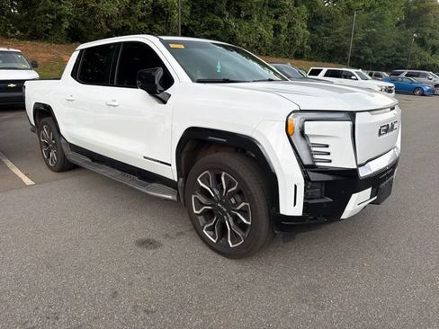 Used 2025 GMC Sierra EV Denali AWD/4WD image 2