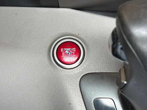 Used 2016 Honda Odyssey SE image 24