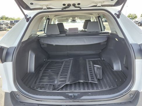Used 2024 Toyota RAV4 XLE AWD/4WD image 22