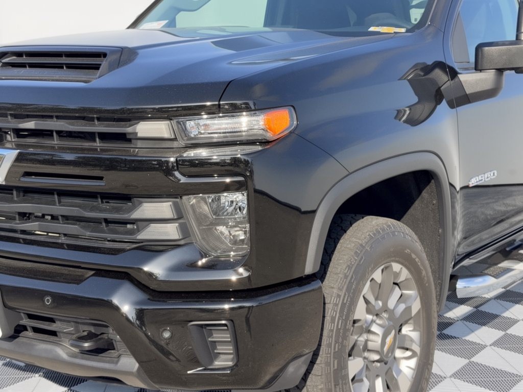 New 2026 Chevrolet Silverado 2500 Custom w/ Custom Value Package AWD/4WD image 12