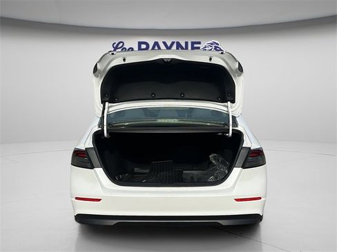 Certified 2025 Honda Accord LX image 15