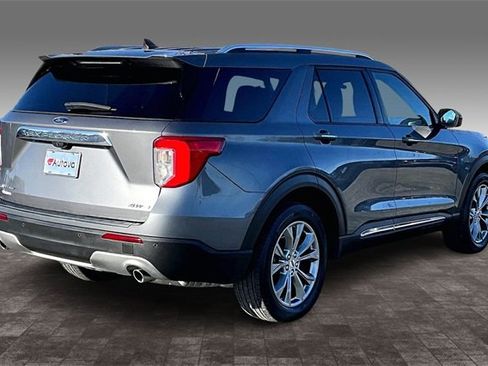 Used 2023 Ford Explorer Limited image 6
