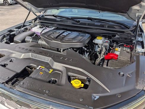 New 2026 Jeep Grand Wagoneer Summit image 36