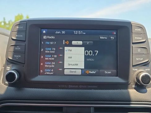 Used 2020 Hyundai Kona Limited FWD image 30