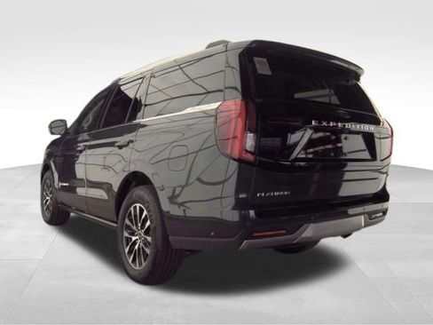 Used 2025 Ford Expedition Platinum AWD/4WD image 8