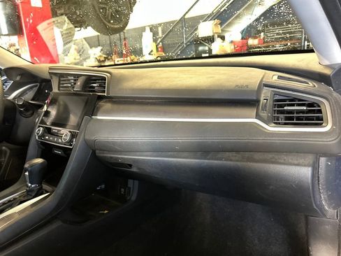 Used 2018 Honda Civic EX image 15