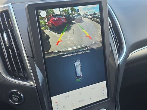 Used 2022 Ford Edge Titanium image 27