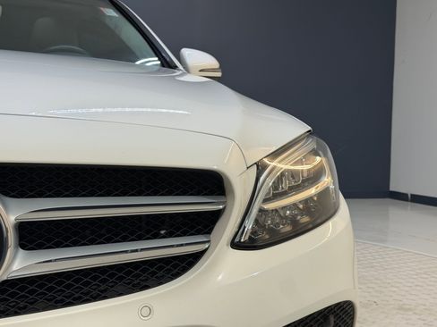 Used 2019 Mercedes-Benz C 300 4MATIC Sedan image 11