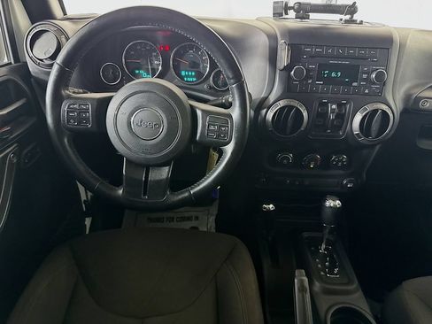 Used 2018 Jeep Wrangler Unlimited Sport w/ Quick Order Package 24W AWD/4WD image 24