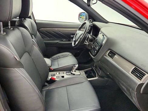 Used 2019 Mitsubishi Outlander GT image 24