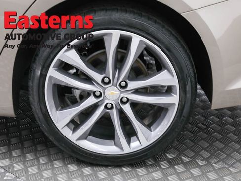 Used 2024 Chevrolet Malibu LT image 34