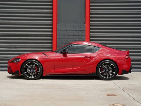 Used 2020 Toyota Supra Premium w/ Driver Assist Package RWD image 10
