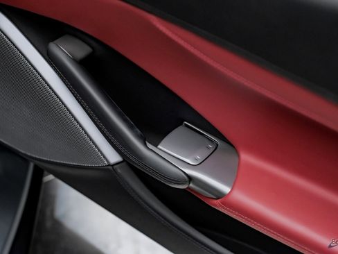 Used 2019 Ferrari Portofino image 86