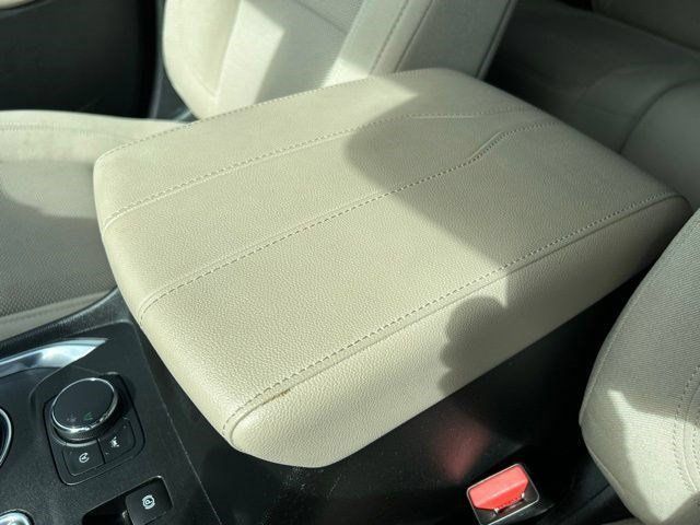 Used 2023 Chevrolet Traverse LS w/ Midnight/Sport Edition FWD image 34