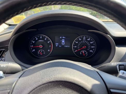 Used 2018 Kia Stinger RWD image 22