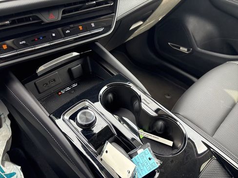 Used 2025 Buick Envision Preferred image 27