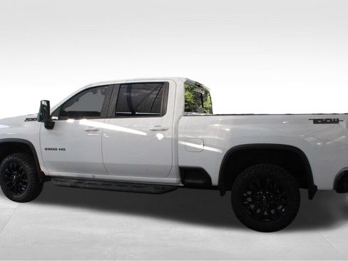 Used 2025 Chevrolet Silverado 2500 LT w/ Trail Boss Package AWD/4WD image 11