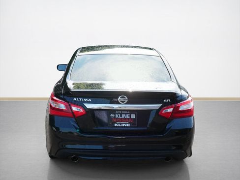 Used 2016 Nissan Altima 2.5 SR FWD image 4